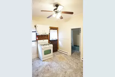 13 Myrtle St #1st FL, Lowell, MA 01850 - Photo 10