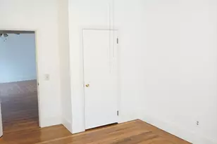 13 Myrtle St, Lowell, MA 01850 - Photo 4