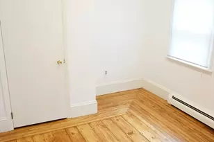 13 Myrtle St, Lowell, MA 01850 - Photo 12