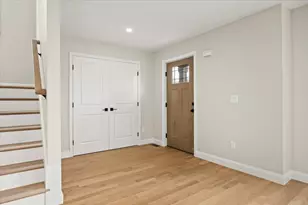 33 Glendale Ave, Brockton, MA 02301 - Photo 2