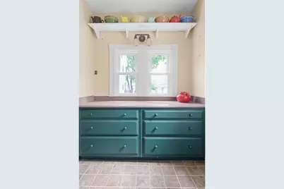 20 Riverview Ave, Waltham, MA 02453 - Photo 24