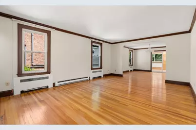 261 Russett Rd, Brookline, MA 02467 - Photo 6