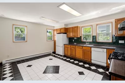 261 Russett Rd, Brookline, MA 02467 - Photo 10