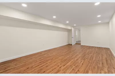 261 Russett Rd, Brookline, MA 02467 - Photo 26