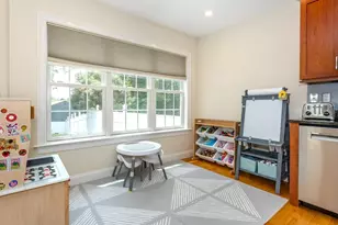 14 Endicott Pl, Canton, MA 02021 - Photo 10