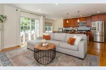 14 Endicott Place #14, Canton, MA 02021 - Photo 6