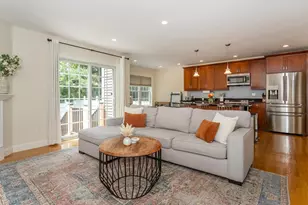 14 Endicott Pl, Canton, MA 02021 - Photo 6