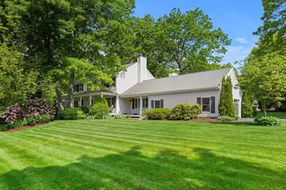 10 Captain Cir, Tewksbury, MA 01876 - Photo 2