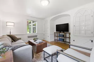 127 Larchmont Rd, Melrose, MA 02176 - Photo 12