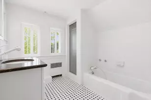 127 Larchmont Rd, Melrose, MA 02176 - Photo 28