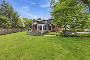 127 Larchmont Rd, Melrose, MA 02176 - Photo 36