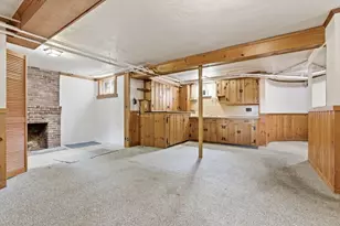 127 Larchmont Rd, Melrose, MA 02176 - Photo 32