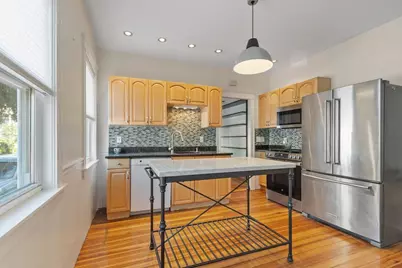 20 George St #1, Cambridge, MA 02140 - Photo 2