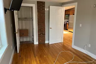 137 W 8th St, Boston, MA 02127 - Photo 12
