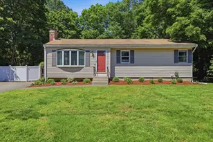 14 Hemlock Dr, Medway, MA 02053 - Photo 1