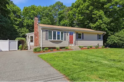 14 Hemlock Drive, Medway, MA 02053 - Photo 2