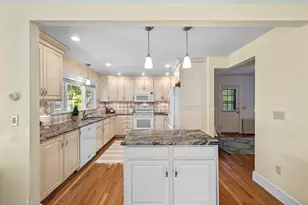 239 Granite St, Rockport, MA 01966 - Photo 8