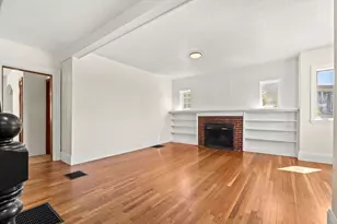 28 Hawthorne St, Lynn, MA 01902 - Photo 8