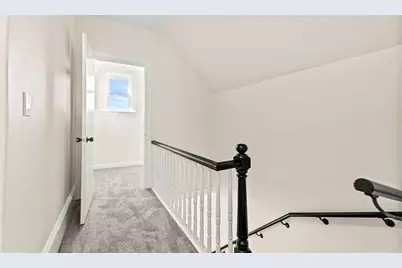 28 Hawthorne St, Lynn, MA 01902 - Photo 22