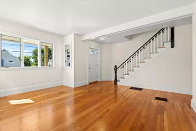 28 Hawthorne St, Lynn, MA 01902 - Photo 10