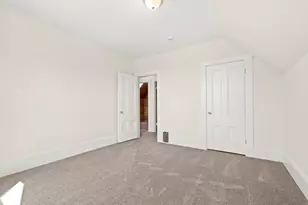 28 Hawthorne St, Lynn, MA 01902 - Photo 32