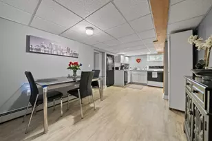 36 Ellis St, Woburn, MA 01801 - Photo 28