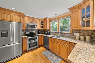 36 Ellis Street, Woburn, MA 01801 - Photo 8