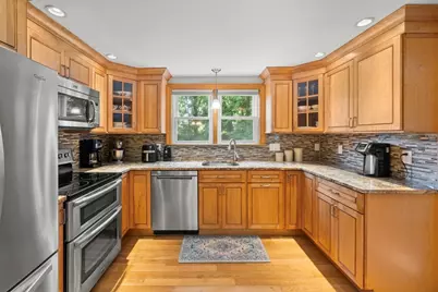 36 Ellis Street, Woburn, MA 01801 - Photo 6