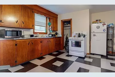 198 W. Main Street, Millbury, MA 01527 - Photo 24