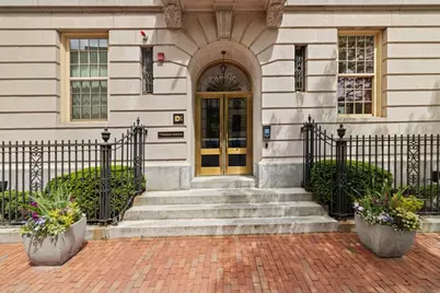 7 Warren #6, Boston, MA 02116 - Photo 2