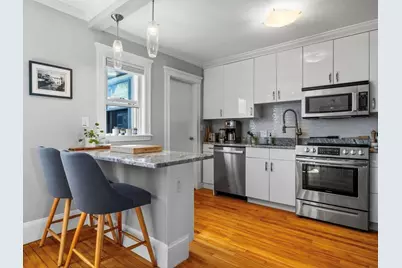 9 Cottage Park #9, Melrose, MA 02176 - Photo 2