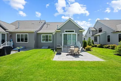 32 Hawk Ln #48, Framingham, MA 01701 - Photo 2