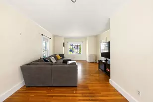 38 Pleasant St, Milford, MA 01757 - Photo 10