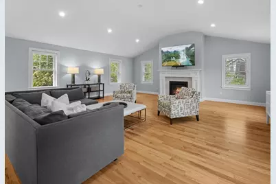 14 Spring St, Hopkinton, MA 01748 - Photo 6