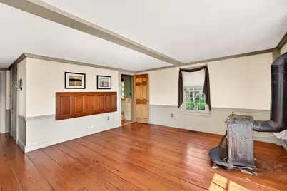 17 S Main St, Petersham, MA 01366 - Photo 16