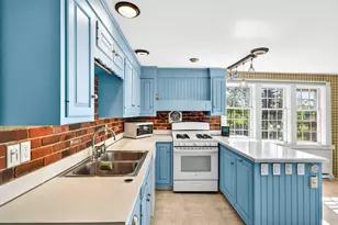 17 S Main St, Petersham, MA 01366 - Photo 10