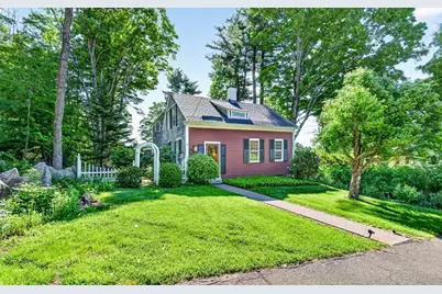 17 S Main St, Petersham, MA 01366 - Photo 1