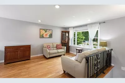 33 Marion St, Wilmington, MA 01887 - Photo 8