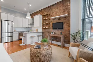 9 Everett Ave, Boston, MA 02125 - Photo 2