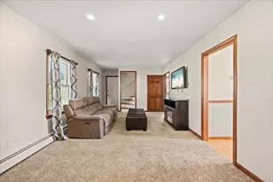43 Tucker St, Fall River, MA 02724 - Photo 10