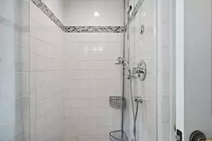 625 Beacon St, Newton, MA 02459 - Photo 28