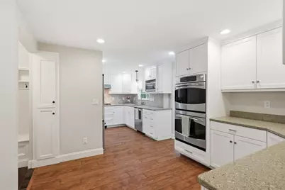 625 Beacon St, Newton, MA 02459 - Photo 12