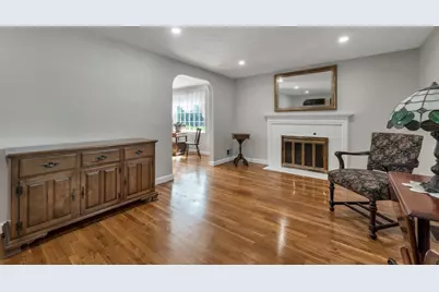 29 Trickett, Lynnfield, MA 01940 - Photo 8