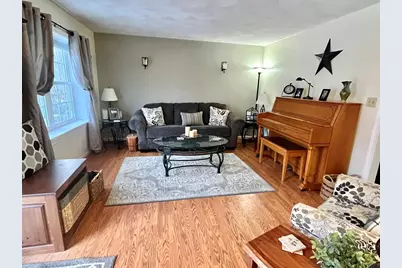 51 Benjamin Landing Ln #51, Franklin, MA 02038 - Photo 4