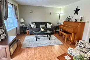 51 Benjamin Landing Ln, Franklin, MA 02038 - Photo 4