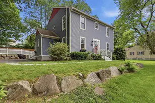 28 Modoc St, Worcester, MA 01604 - Photo 1