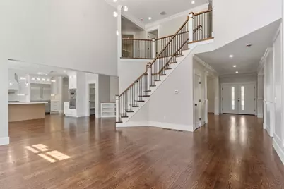 86 High St, Shrewsbury, MA 01545 - Photo 4