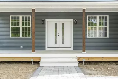 86 High St, Shrewsbury, MA 01545 - Photo 2