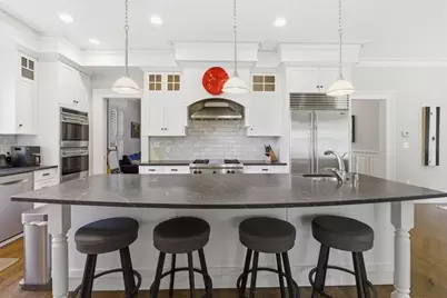 7 Locust Ave, Lexington, MA 02421 - Photo 2