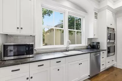 7 Locust Ave, Lexington, MA 02421 - Photo 6